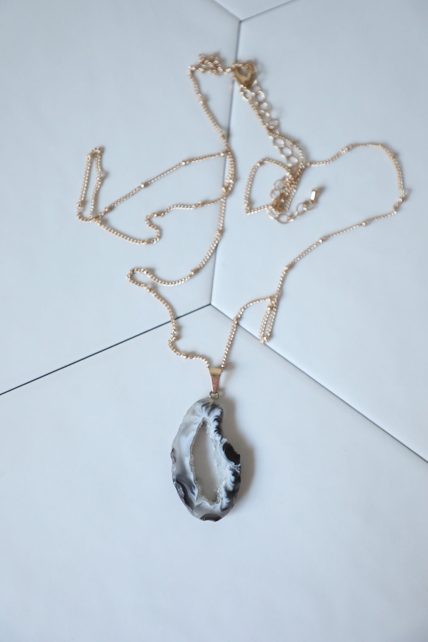 Geode Slice Necklace - Sandstone