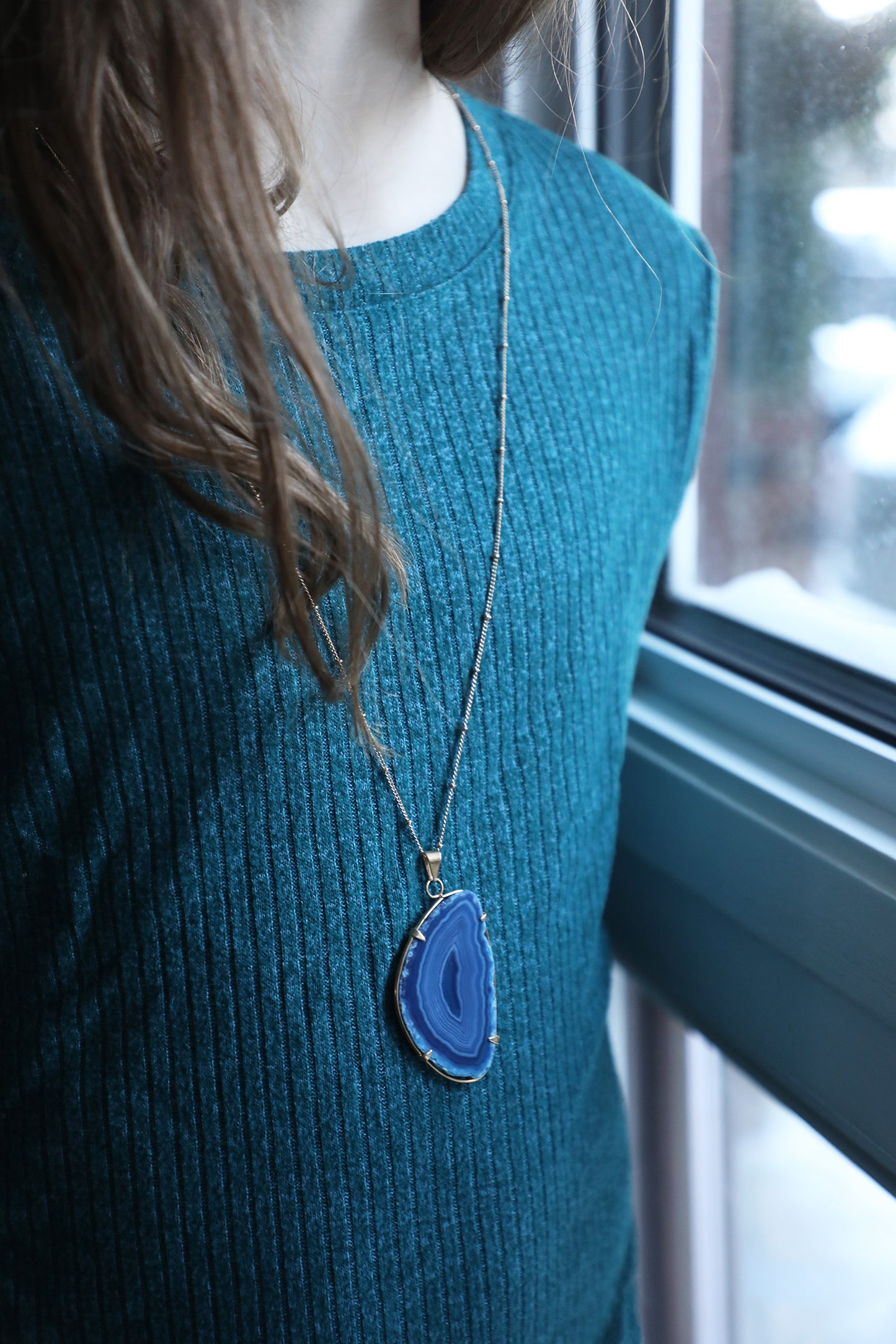 Agate Slice Necklace - Blue Ripple
