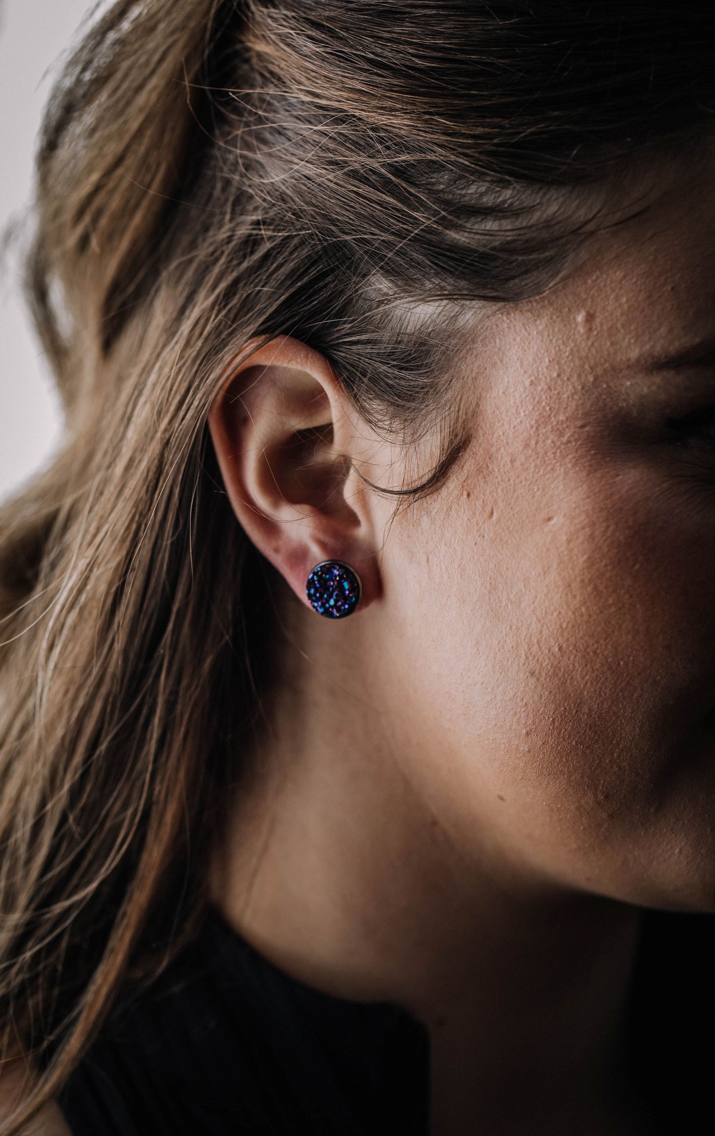Druzy Resin Stud Earrings - Northern Light Gunmetal