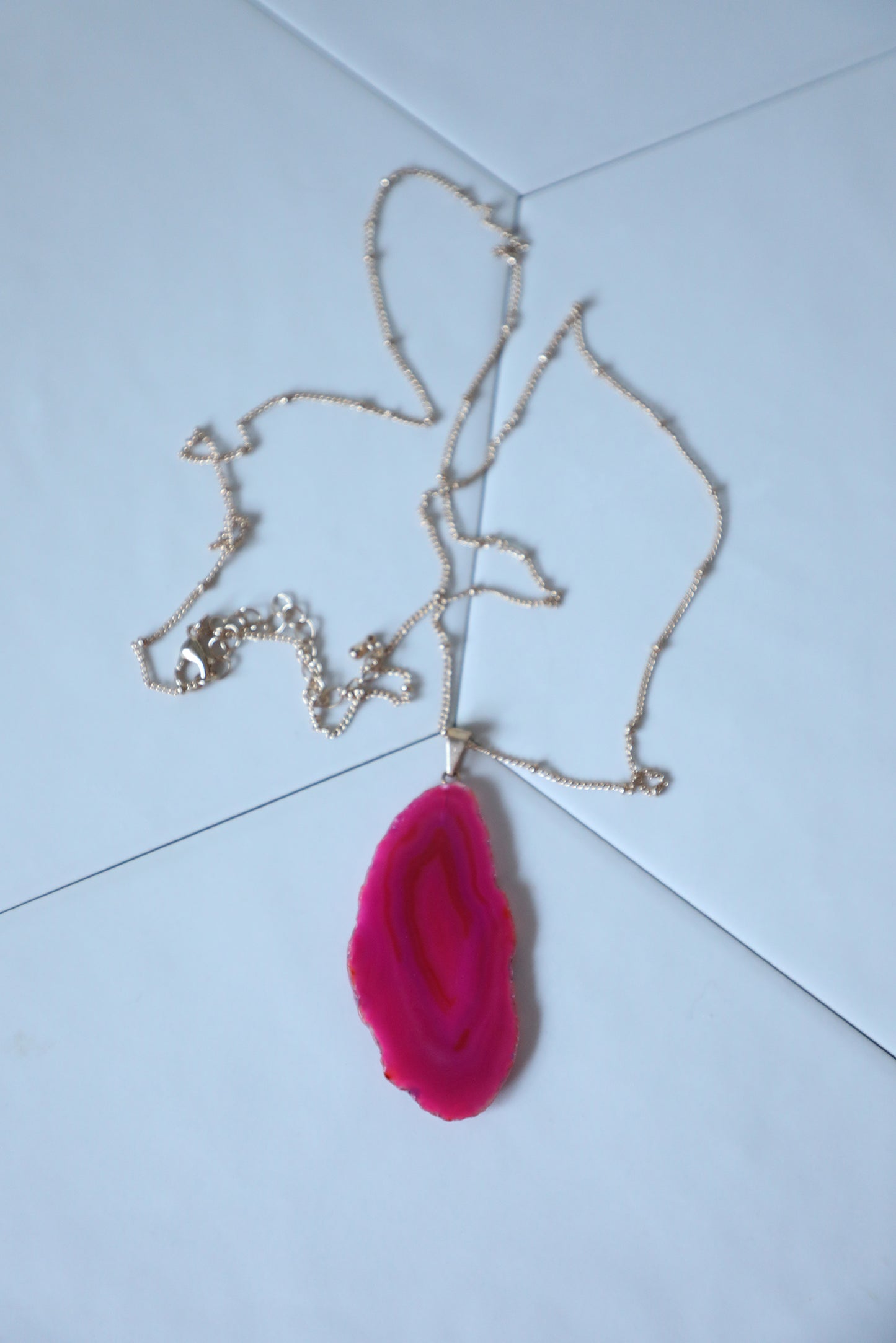 Collier tranche d'agate - Rose ardente