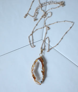 Geode Slice Necklace - Taupe
