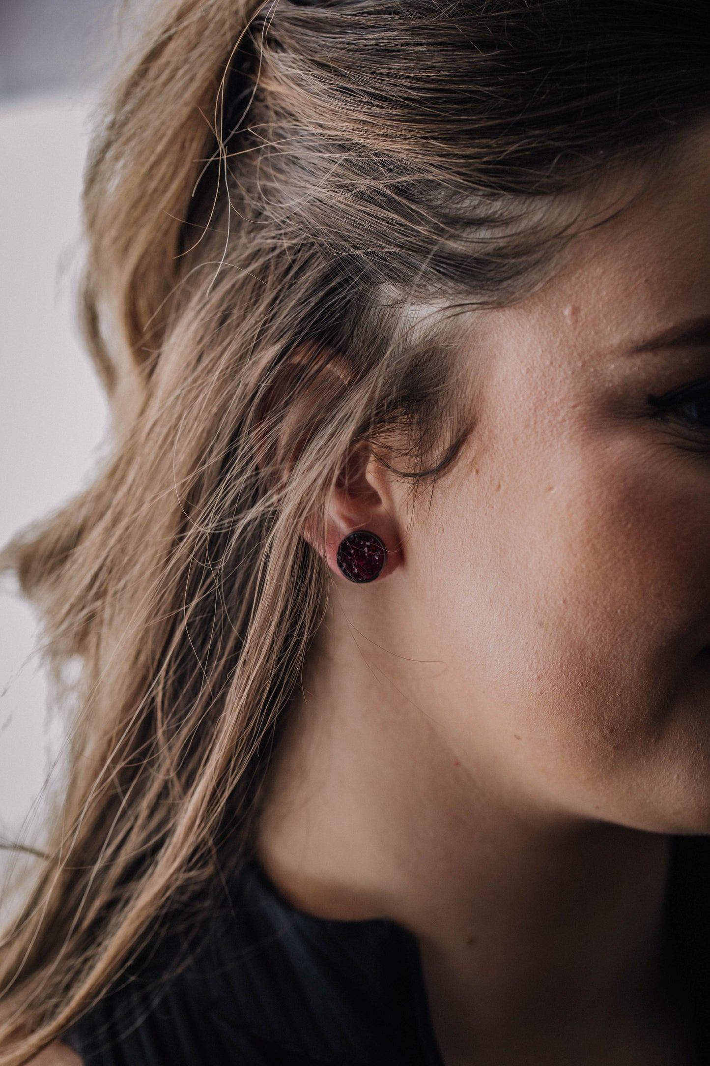 Druzy Resin Stud Earrings - Ruby Gunmetal